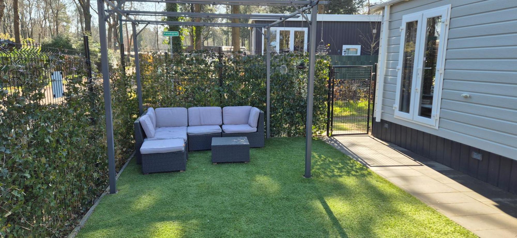 Het Veluwse Boshuisje Knus Chalet Met Omheinde Tuin Op De Veluwe Hoenderloo Exterior photo