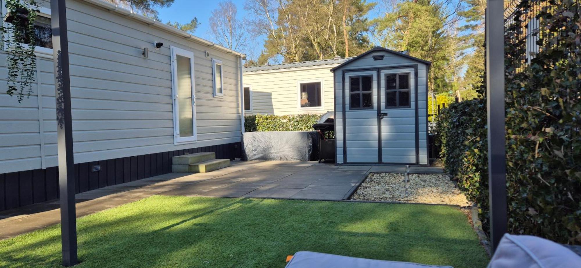 Het Veluwse Boshuisje Knus Chalet Met Omheinde Tuin Op De Veluwe Hoenderloo Exterior photo