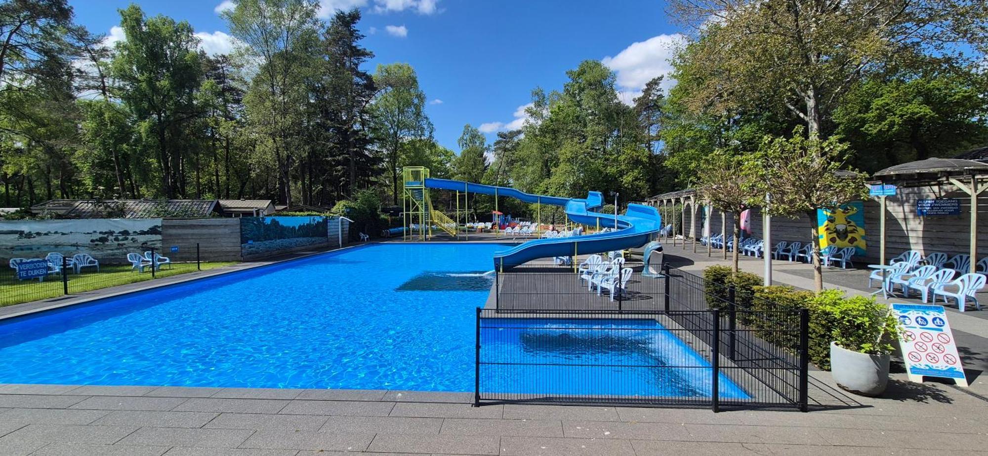 Het Veluwse Boshuisje Knus Chalet Met Omheinde Tuin Op De Veluwe Hoenderloo Exterior photo